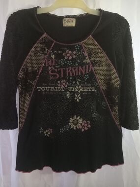 Edista Black Floral Graphic Raglan Velour Sleeve Tee Patchwork Lace Side Panels